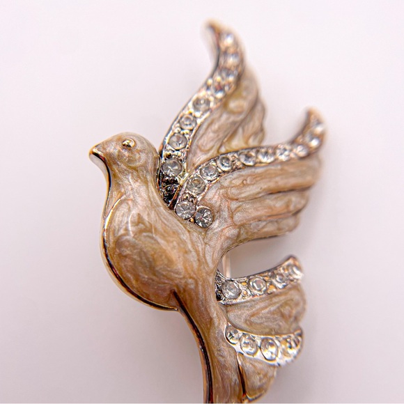 Vintage Monet Signed Silver Toned & Enamel Dove/Bird Pin/Brooch with Rhinestones - Picture 2 of 6